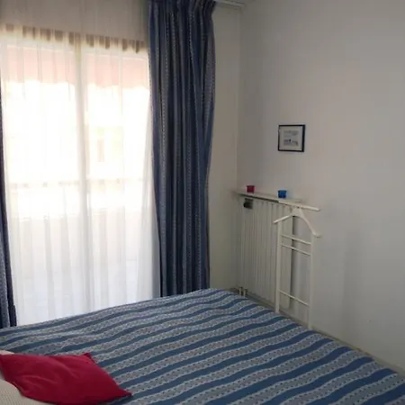 Appartement Sleeps 4 Air Con Wifi *